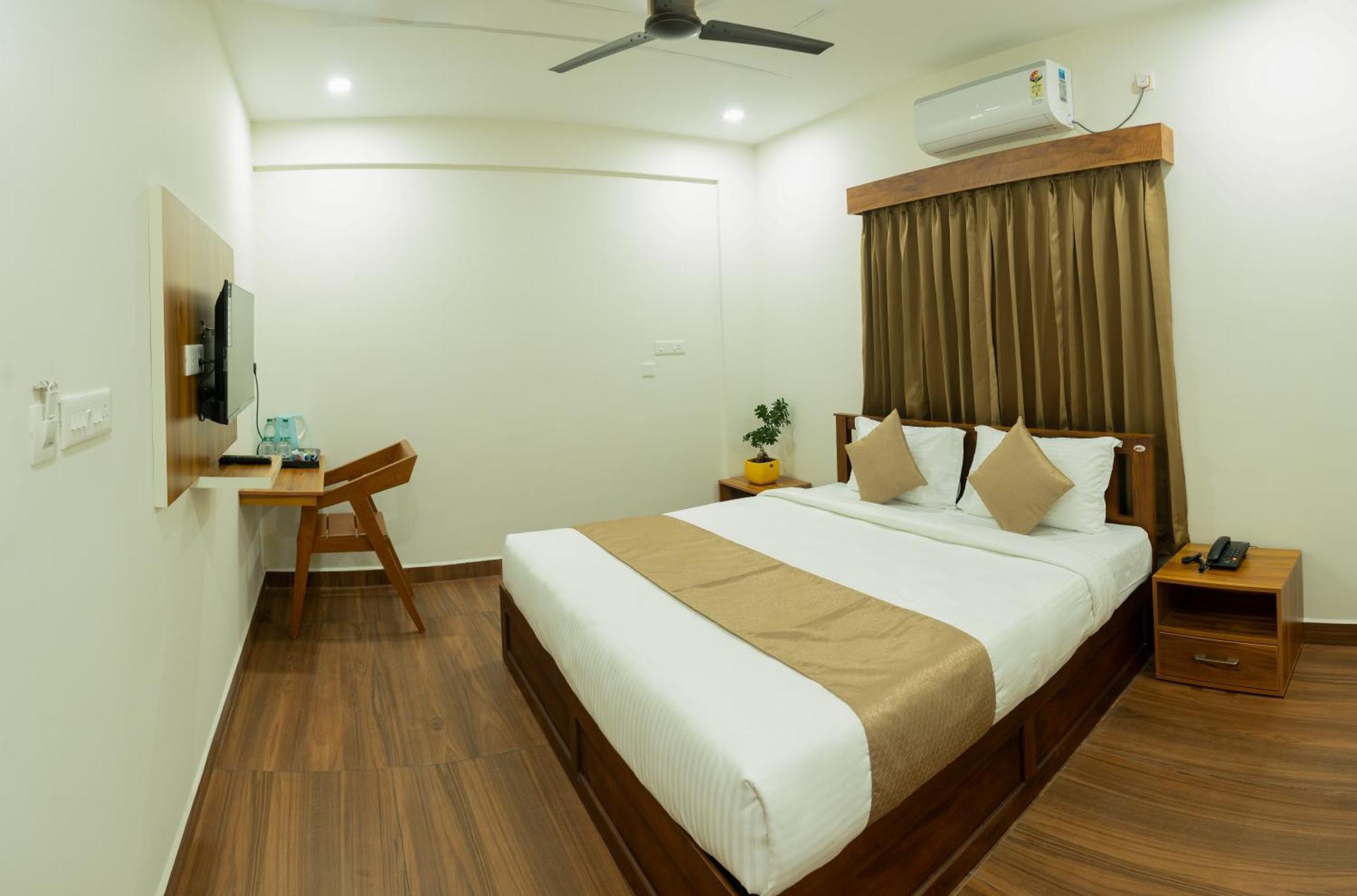 Hotel Fly View Airport Residency Nedumbassery Exteriér fotografie