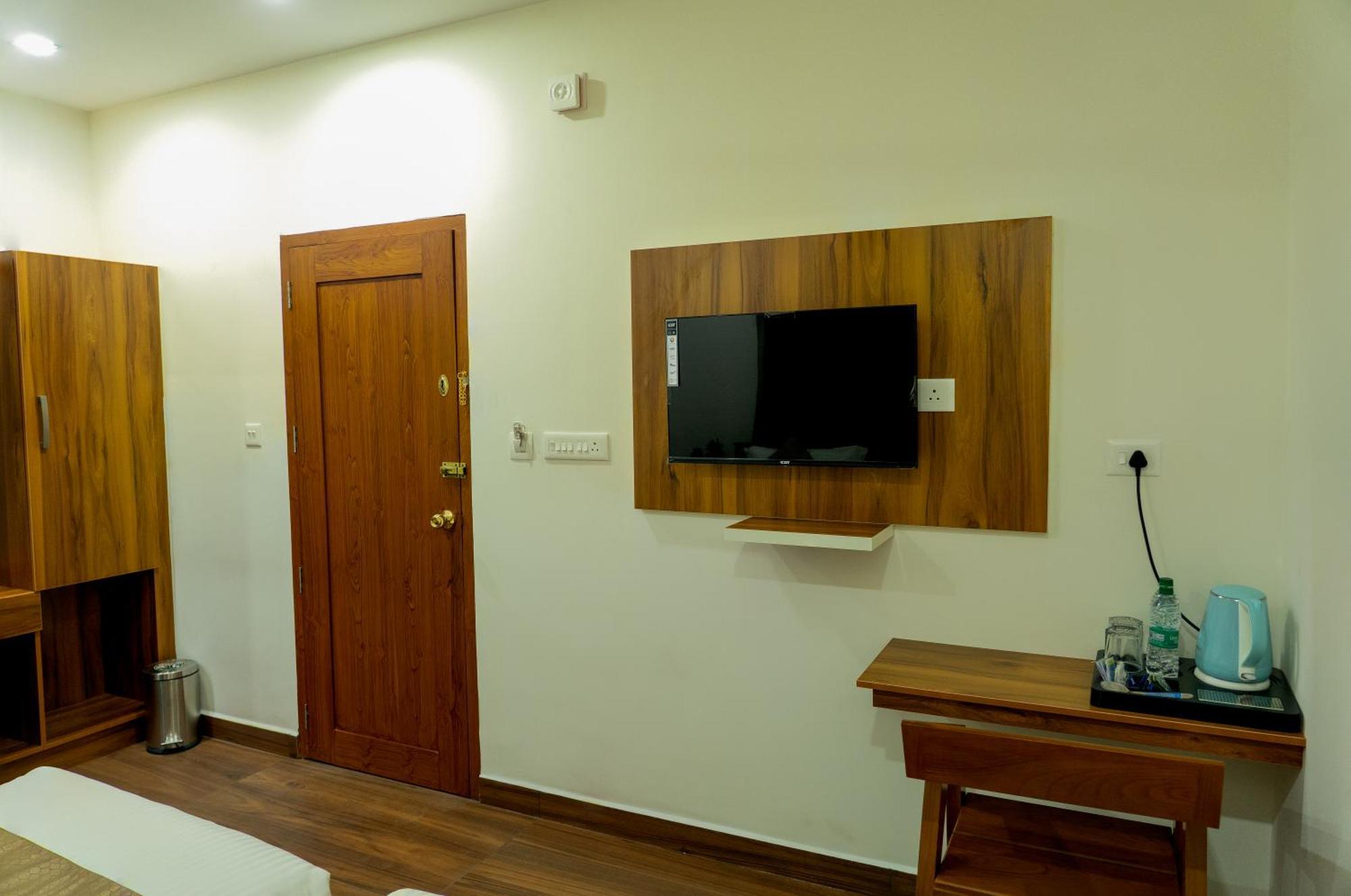 Hotel Fly View Airport Residency Nedumbassery Exteriér fotografie